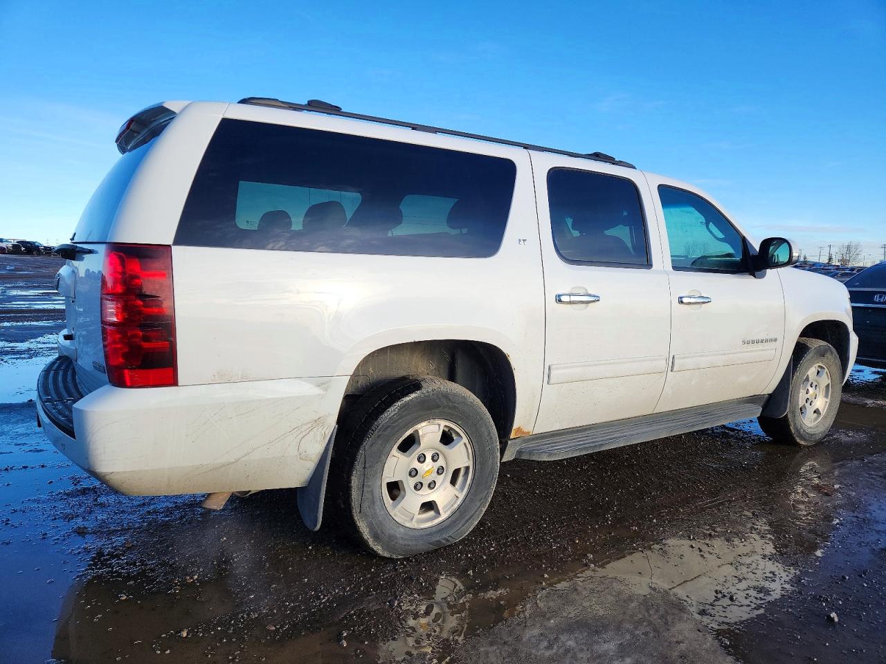 2010 CHEVROLET SUBURBAN K1500 LT photo 3