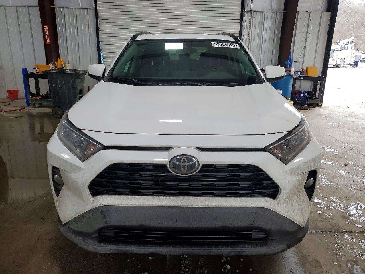 2021 TOYOTA RAV4 XLE photo 5