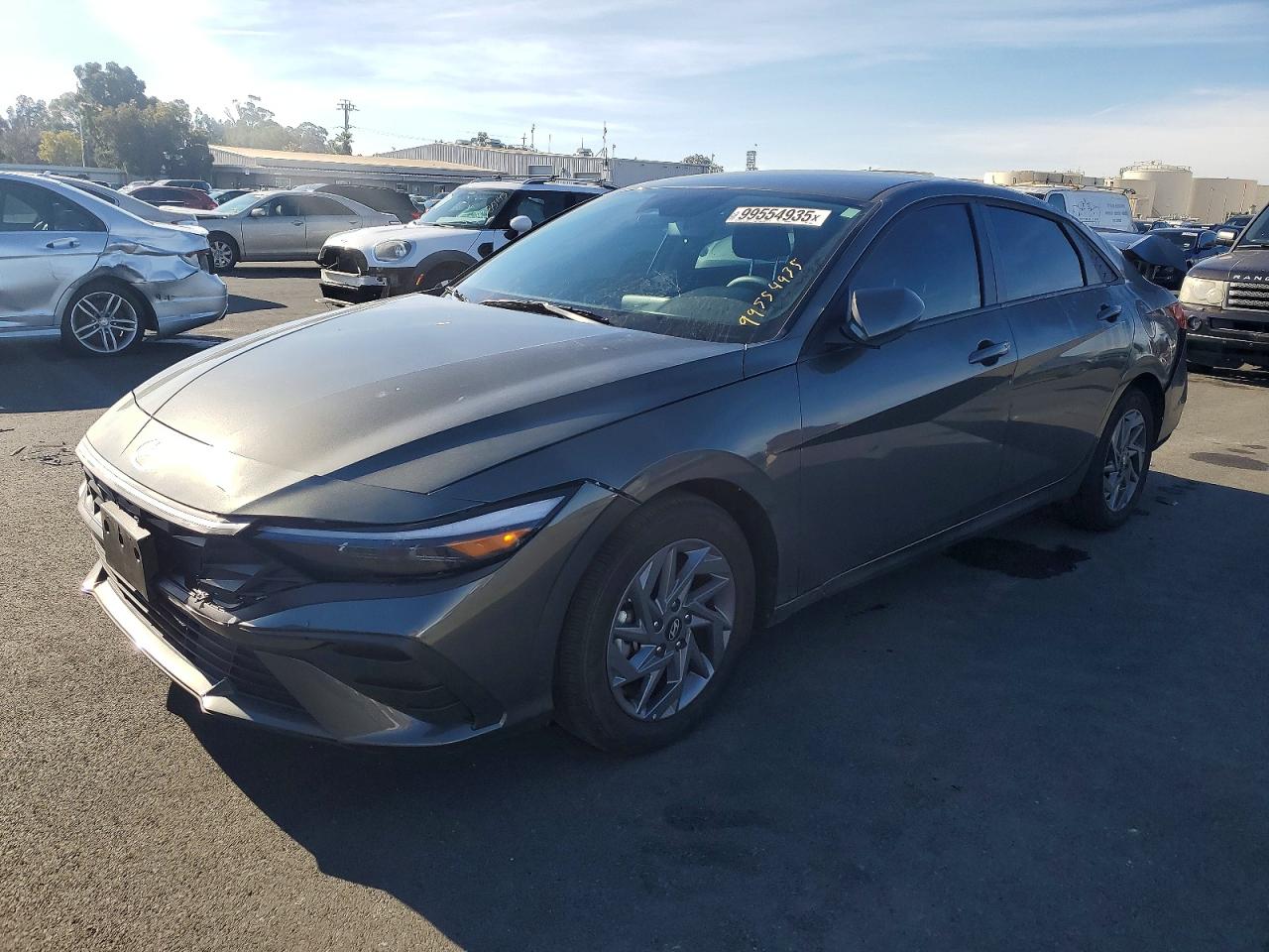 2025 HYUNDAI ELANTRA
