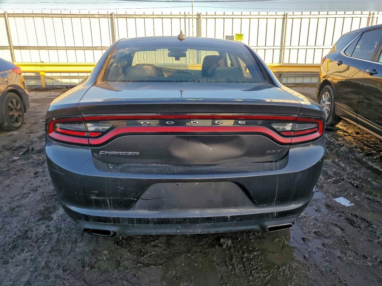 2016 DODGE CHARGER SXT photo 6
