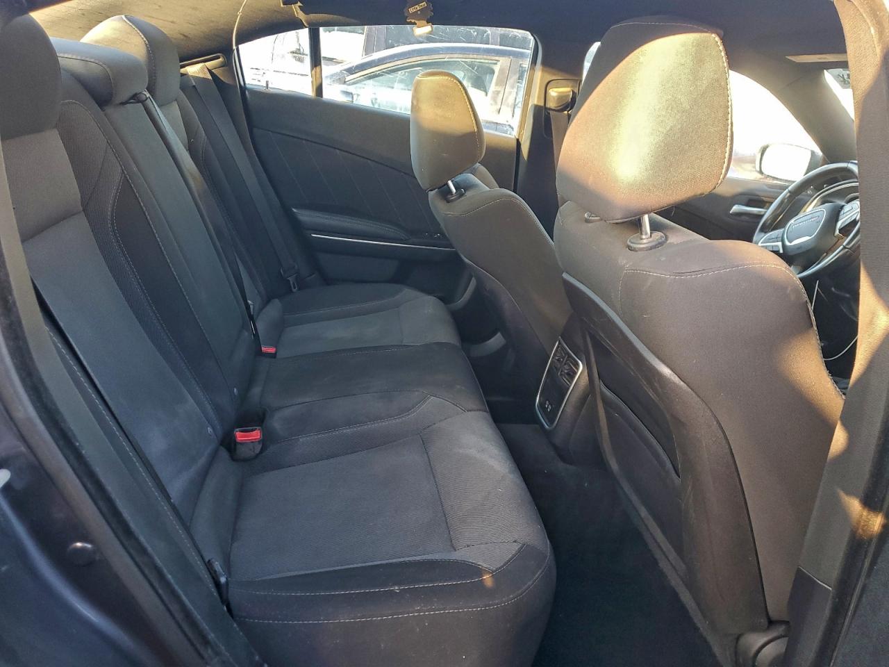 2016 DODGE CHARGER SXT photo 10