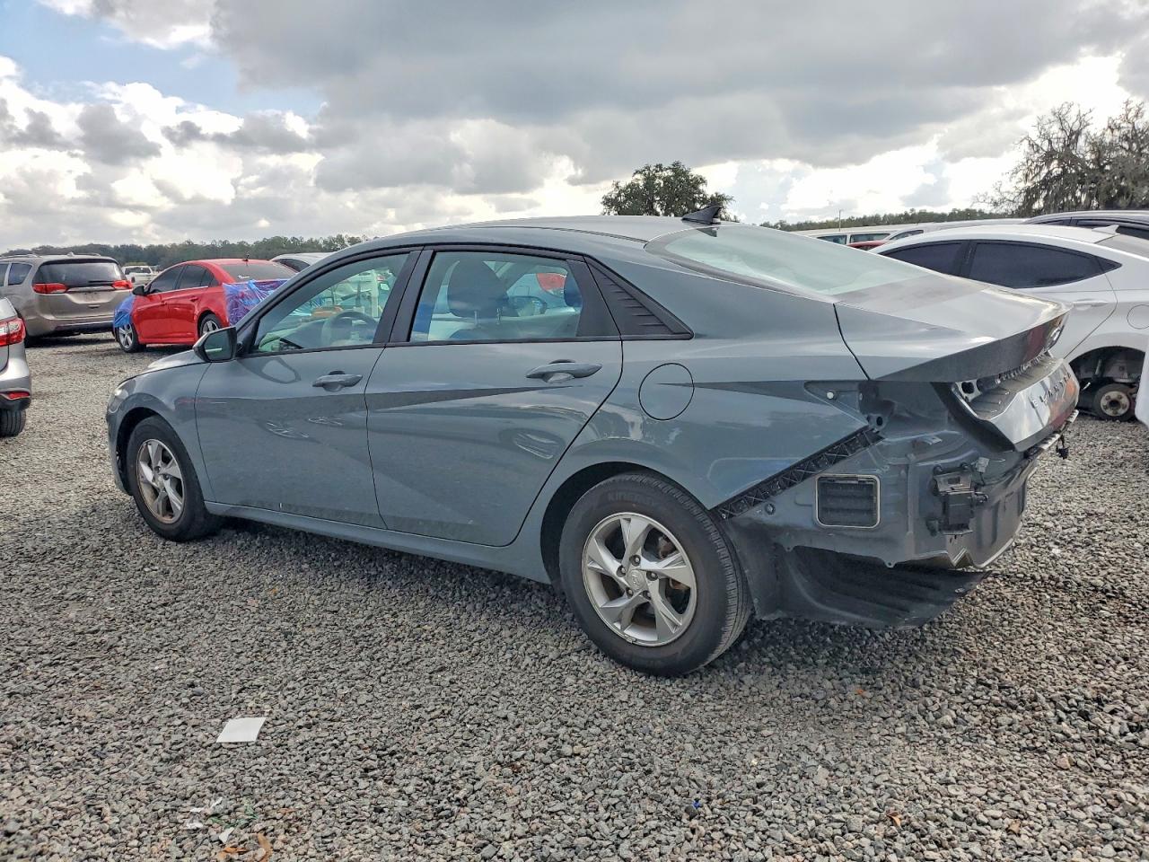 2021 HYUNDAI ELANTRA SE photo 2