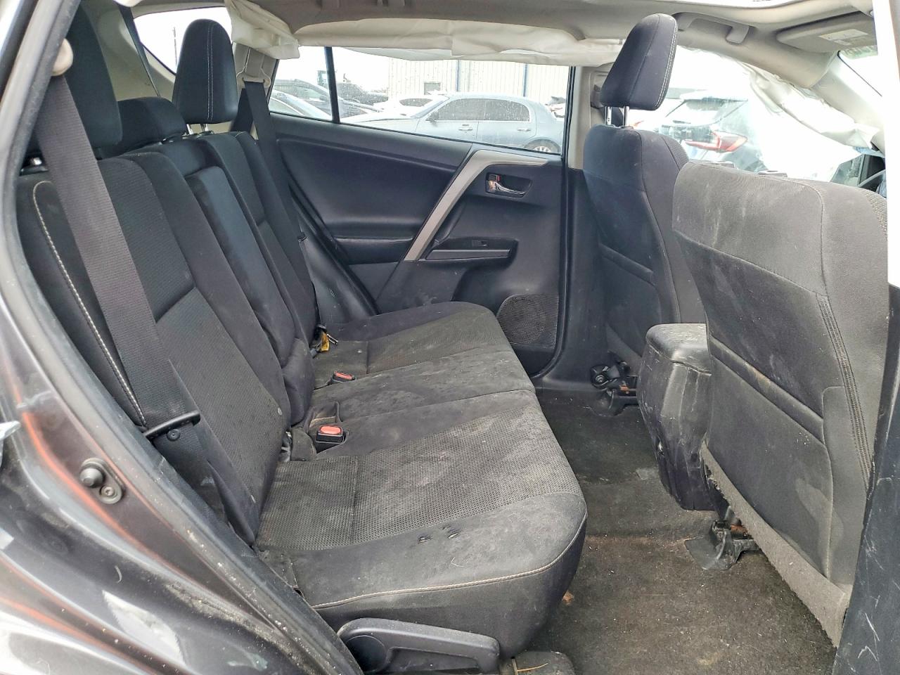2018 TOYOTA RAV4 XLE photo 21