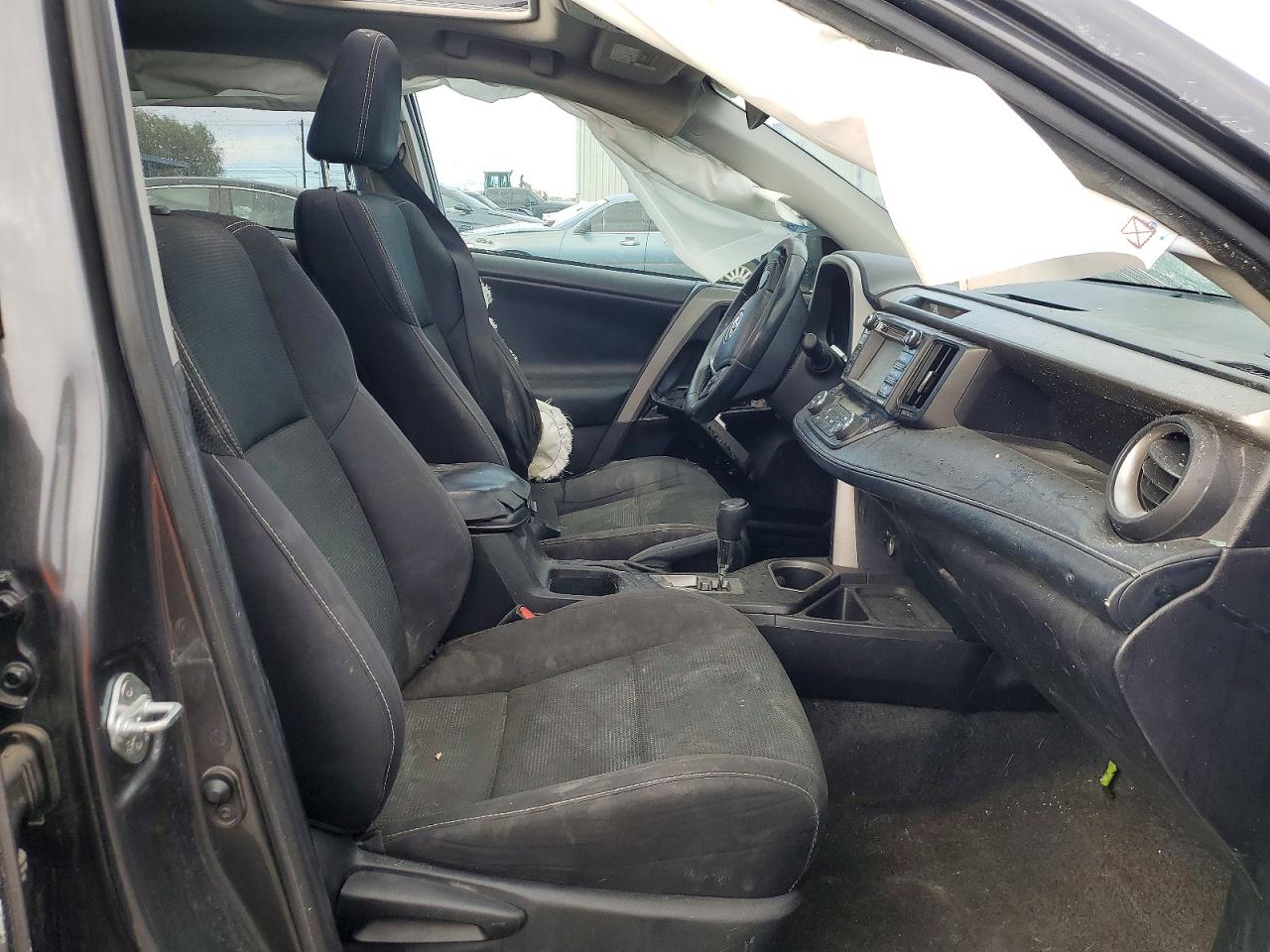 2018 TOYOTA RAV4 XLE photo 13