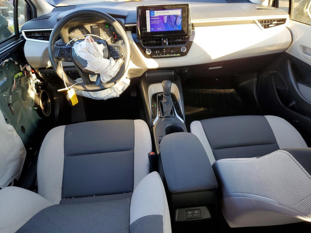 2023 TOYOTA COROLLA LE photo 8