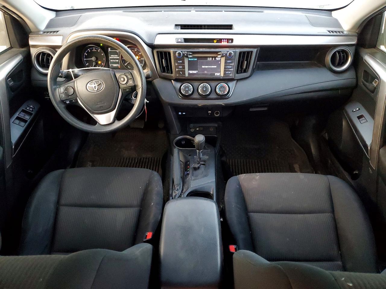 2017 TOYOTA RAV4 LE photo 8