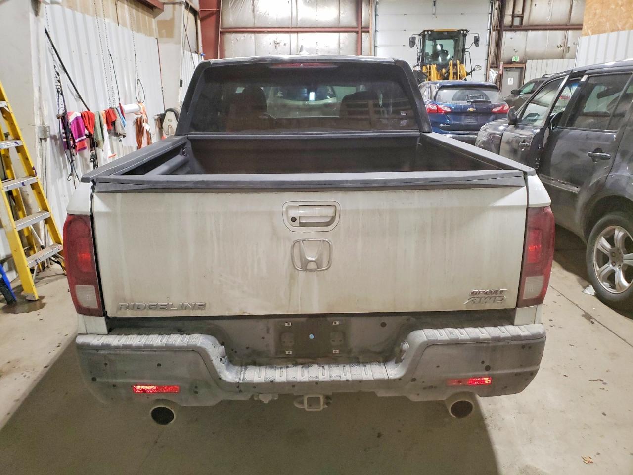 2021 HONDA RIDGELINE SPORT photo 6