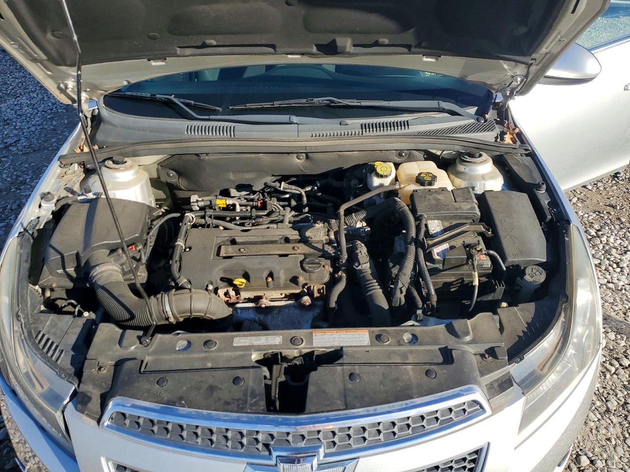 2014 CHEVROLET CRUZE LT photo 11
