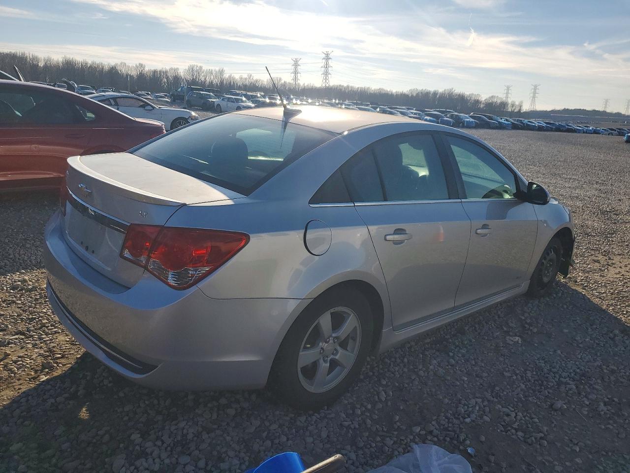 2014 CHEVROLET CRUZE LT photo 3