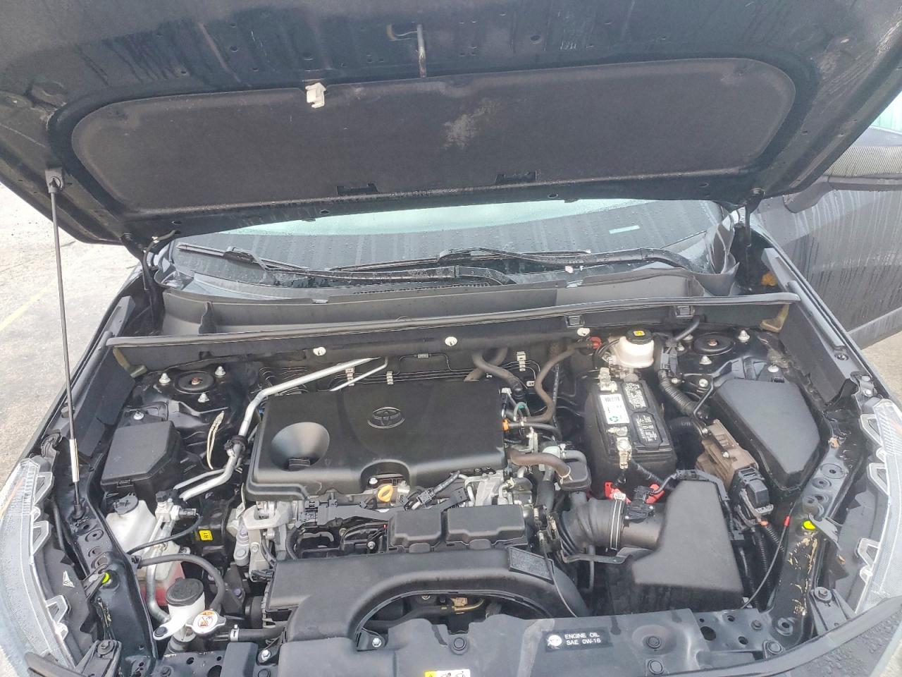 2021 TOYOTA RAV4 LE photo 23