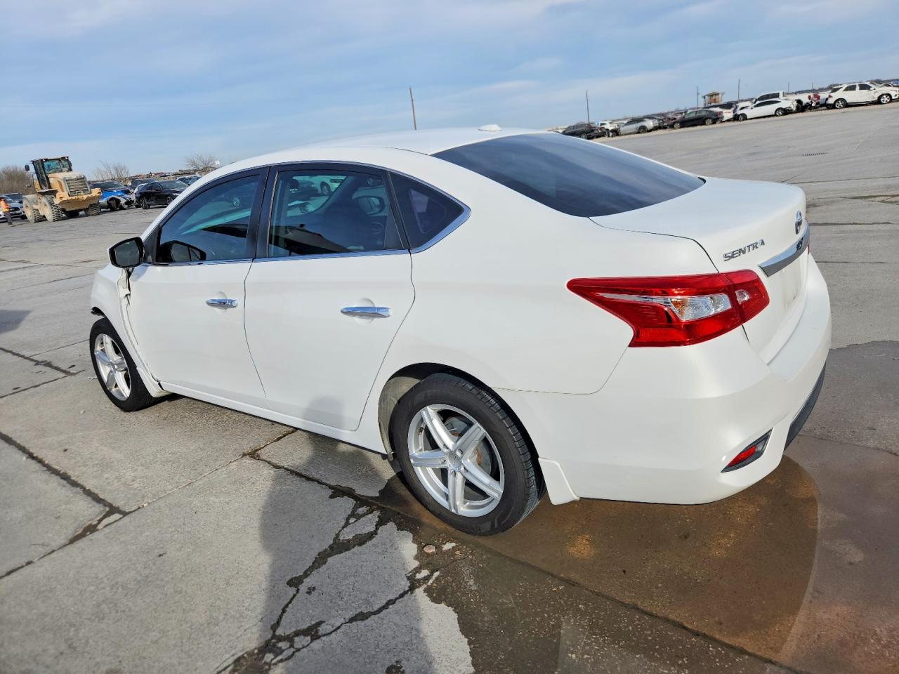 2016 NISSAN SENTRA SV photo 2