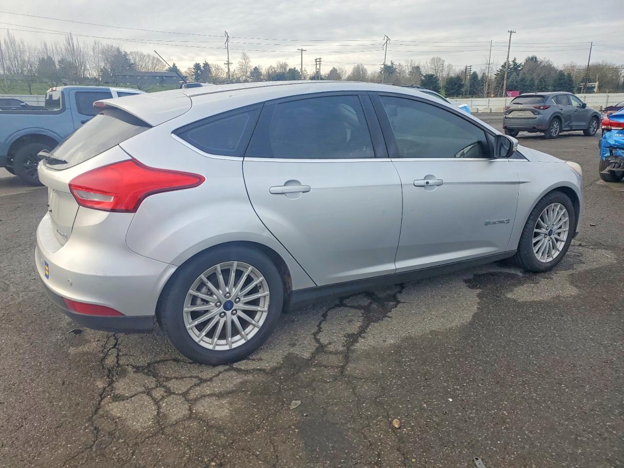 2017 FORD FOCUS BEV photo 3