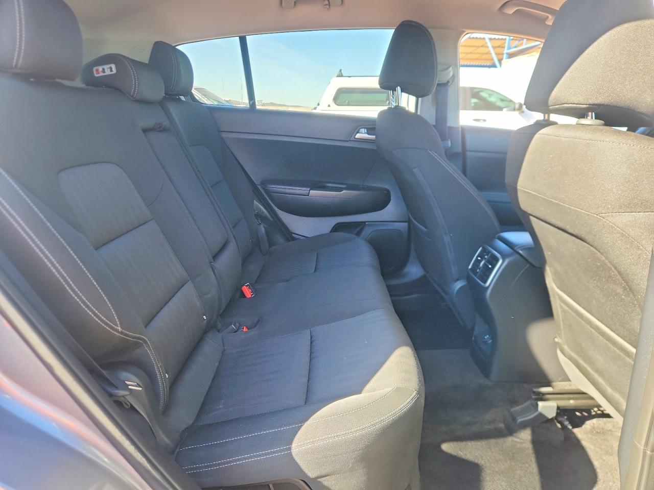 2017 KIA SPORTAGE LX photo 10