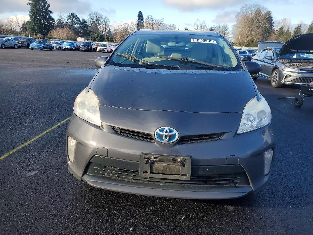 2013 TOYOTA PRIUS photo 5