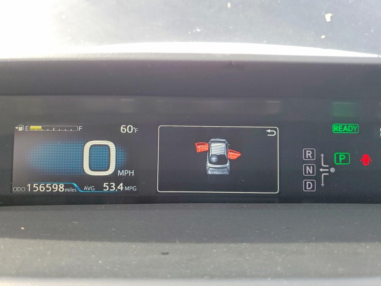 2016 TOYOTA PRIUS photo 9