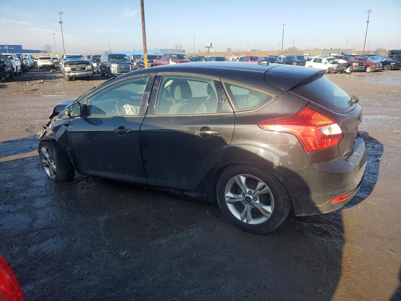 2014 FORD FOCUS SE photo 2