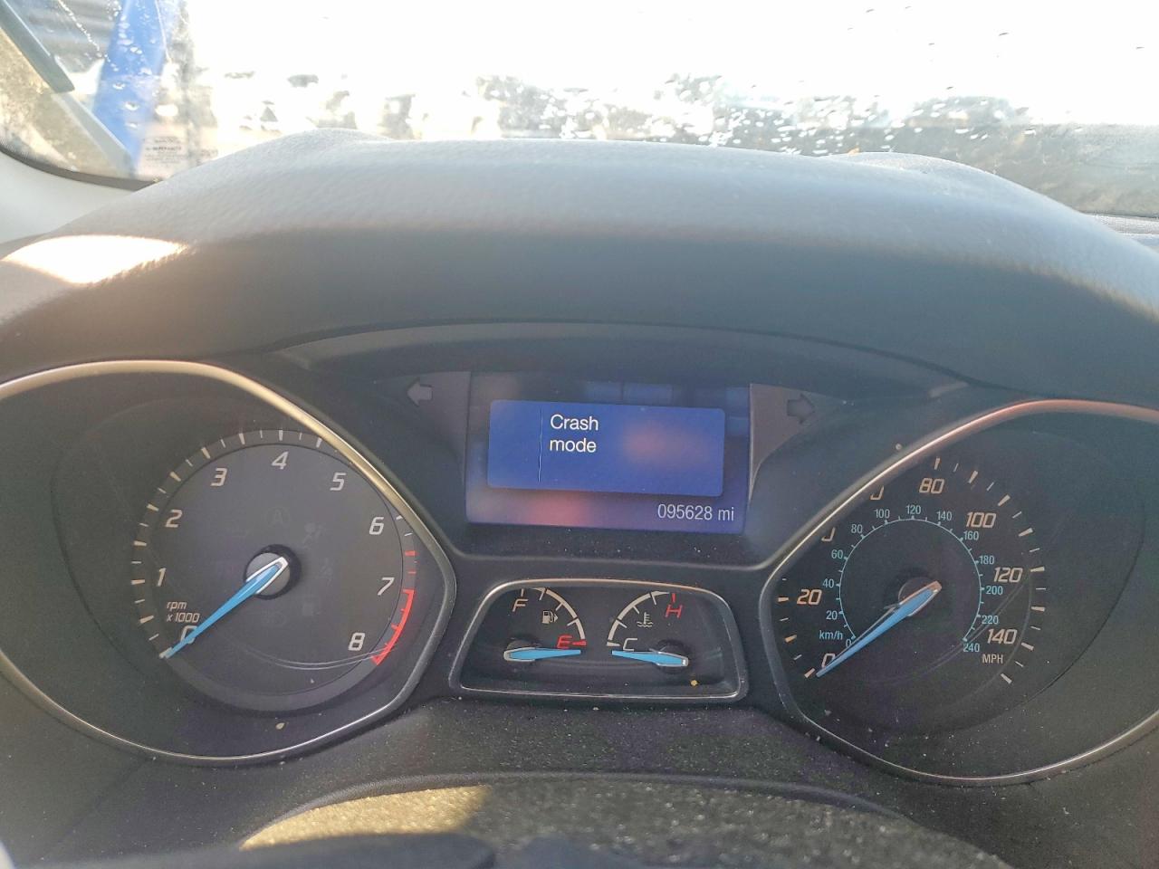 2014 FORD FOCUS SE photo 9