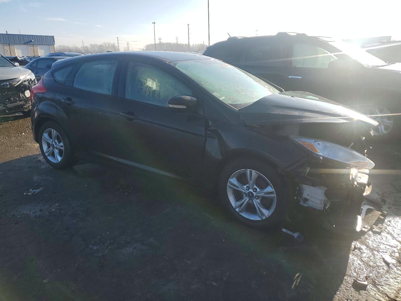 2014 FORD FOCUS SE photo 4