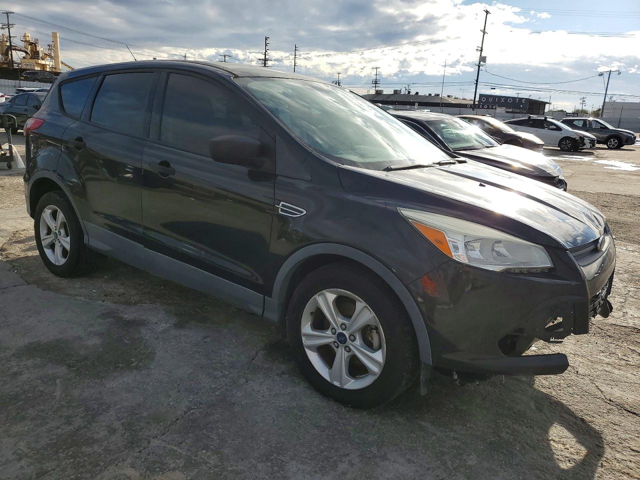 2015 FORD ESCAPE S photo 4