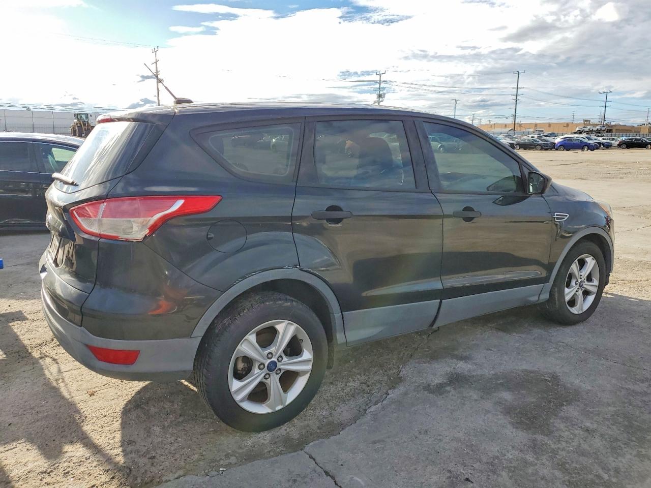 2015 FORD ESCAPE S photo 3