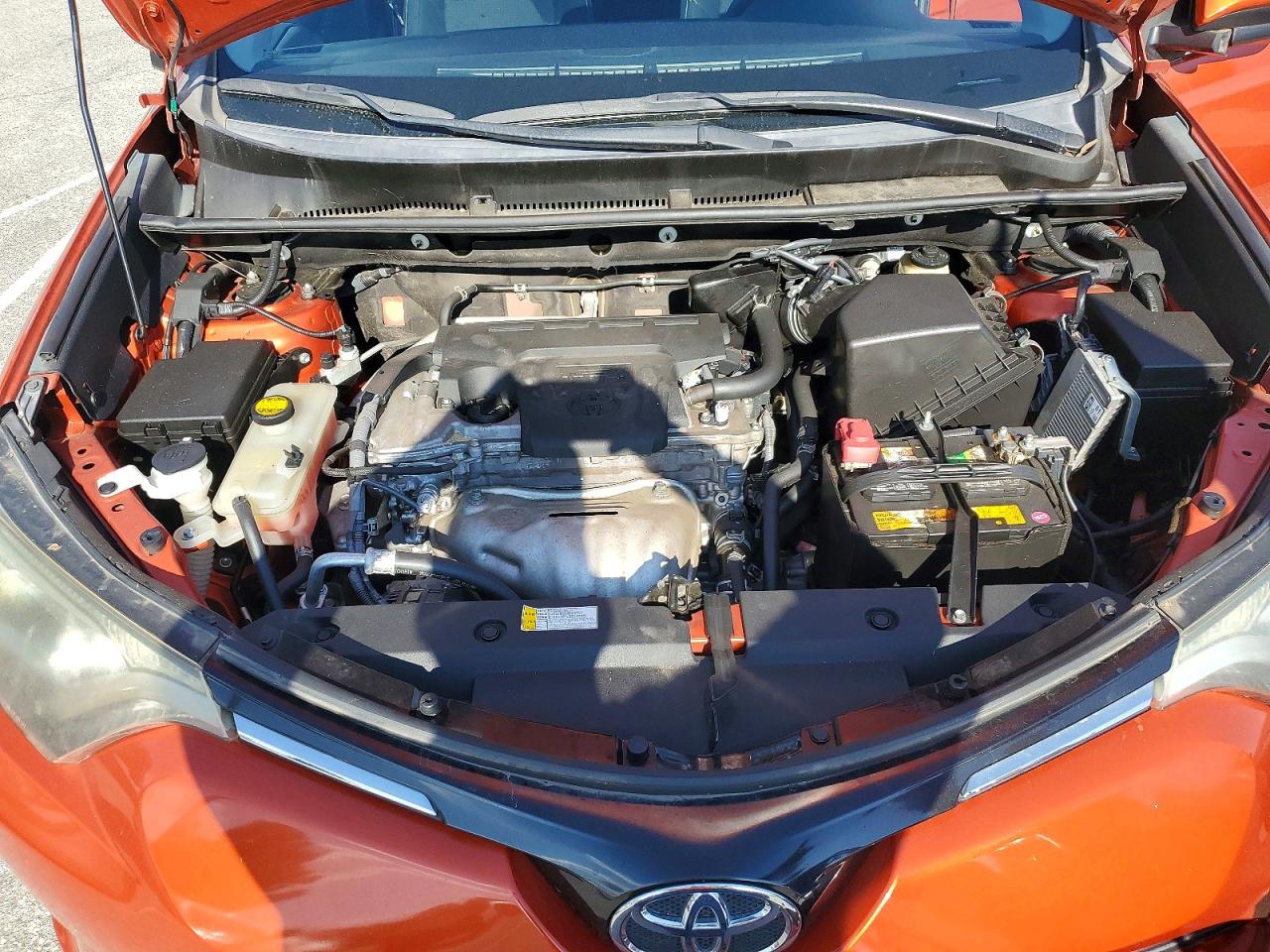 2016 TOYOTA RAV4 XLE photo 12