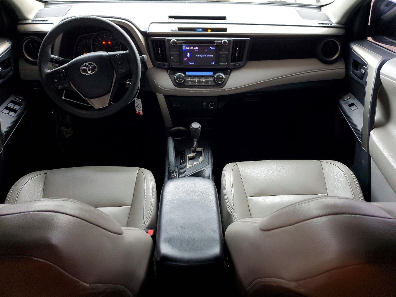 2013 TOYOTA RAV4 XLE photo 8