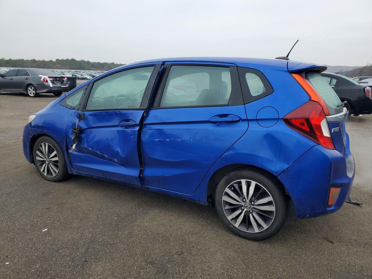 2017 HONDA FIT EX photo 2