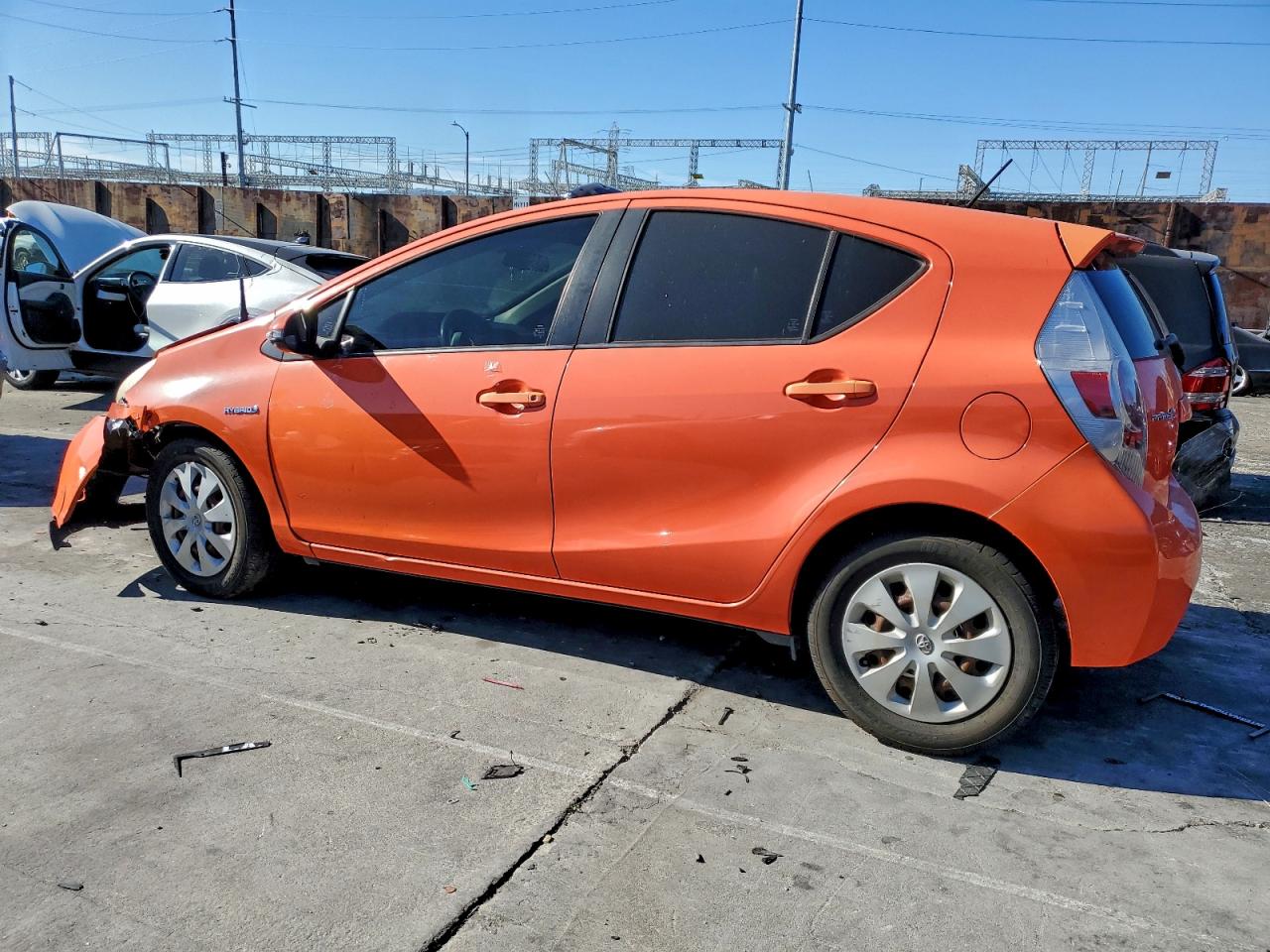 2012 TOYOTA PRIUS C photo 2