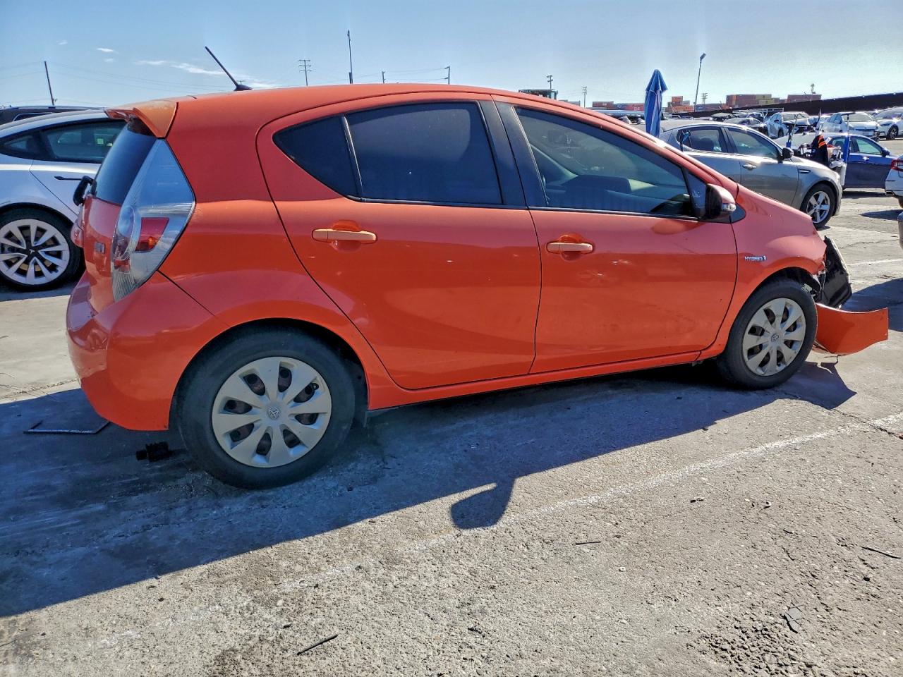 2012 TOYOTA PRIUS C photo 3