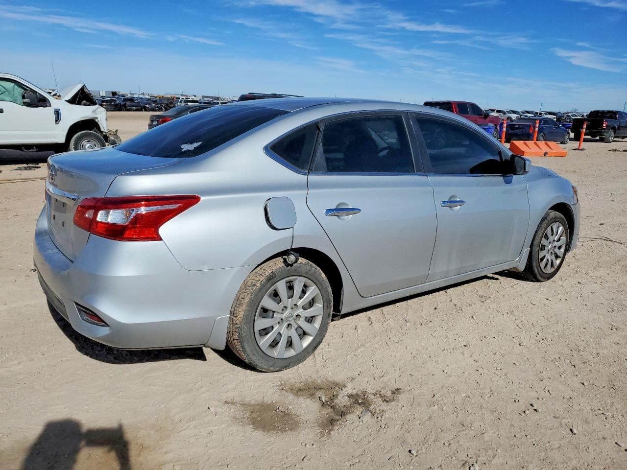 2019 NISSAN SENTRA S photo 5