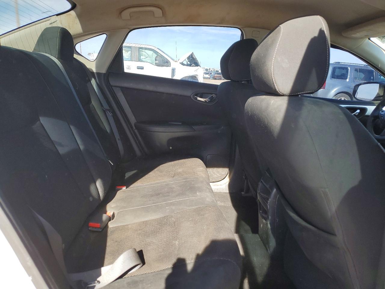 2019 NISSAN SENTRA S photo 19