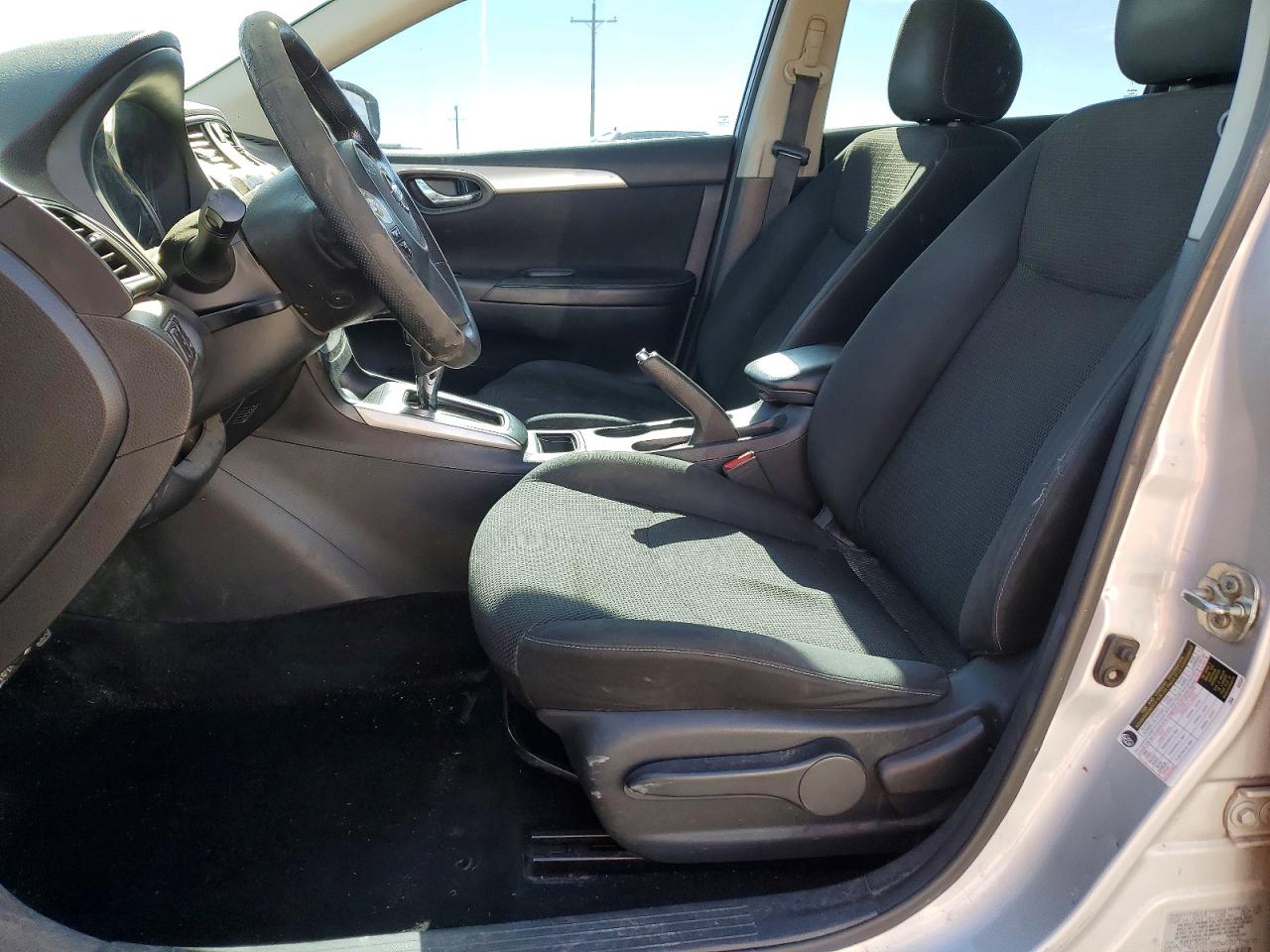 2019 NISSAN SENTRA S photo 13