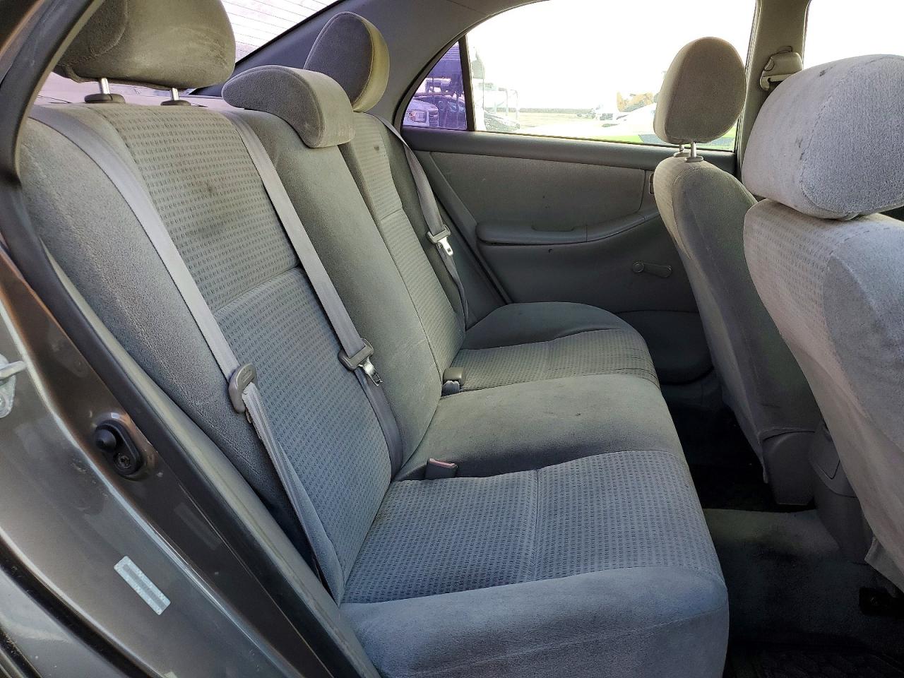 2005 TOYOTA COROLLA CE photo 10