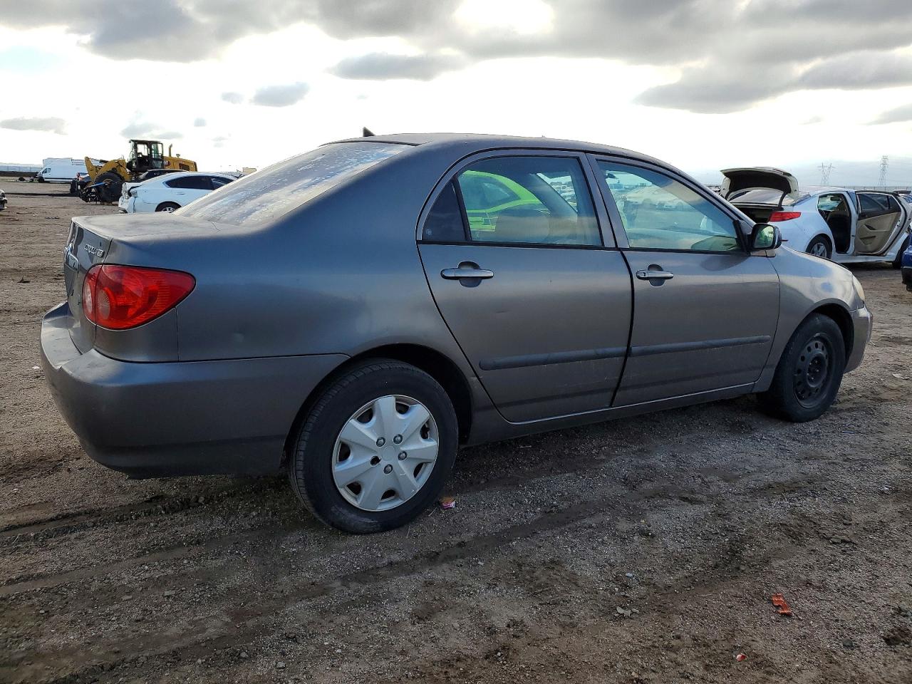 2005 TOYOTA COROLLA CE photo 3