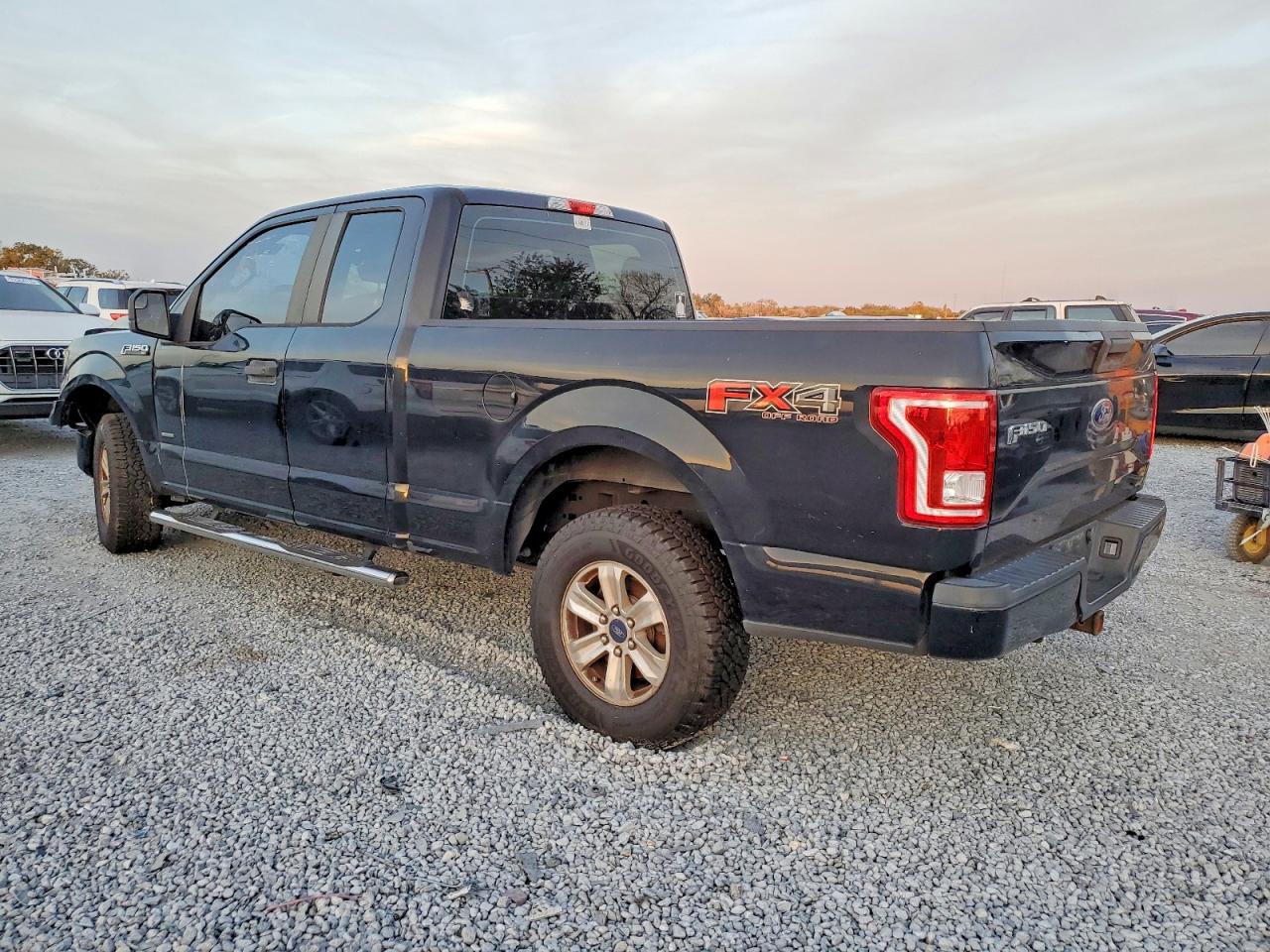 2016 FORD F150 SUPER CAB photo 2