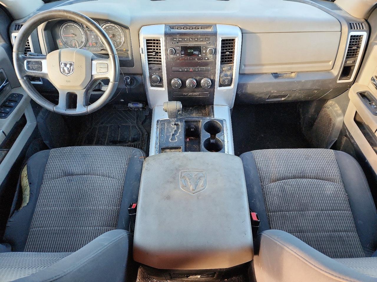 2010 DODGE RAM 1500 photo 8