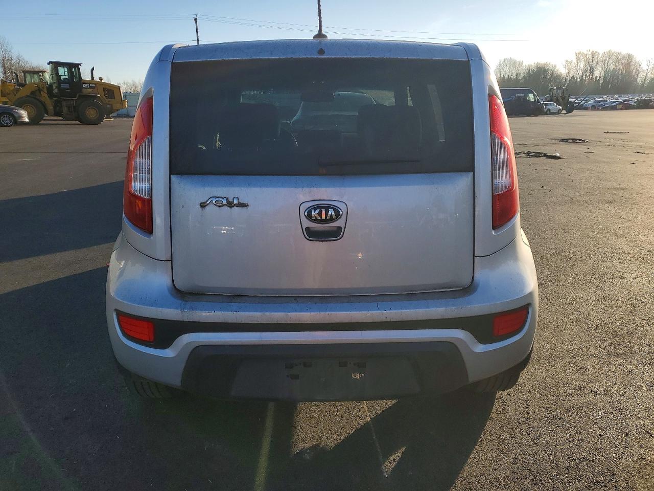 2013 KIA SOUL + photo 11