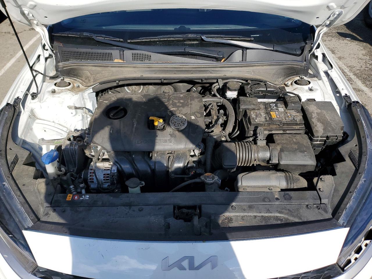 2023 KIA FORTE LX photo 11