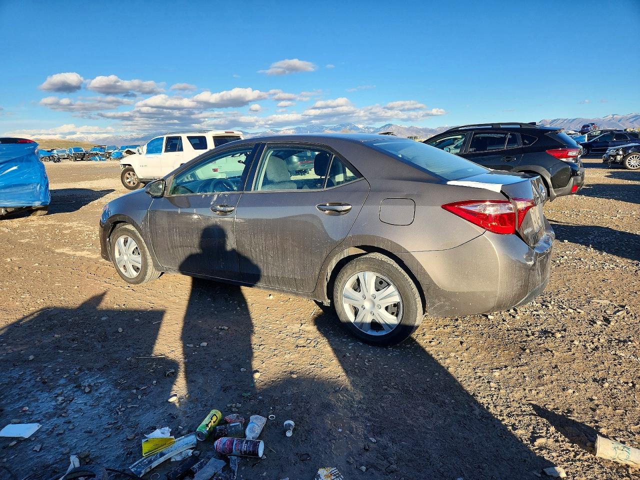 2017 TOYOTA COROLLA L photo 2
