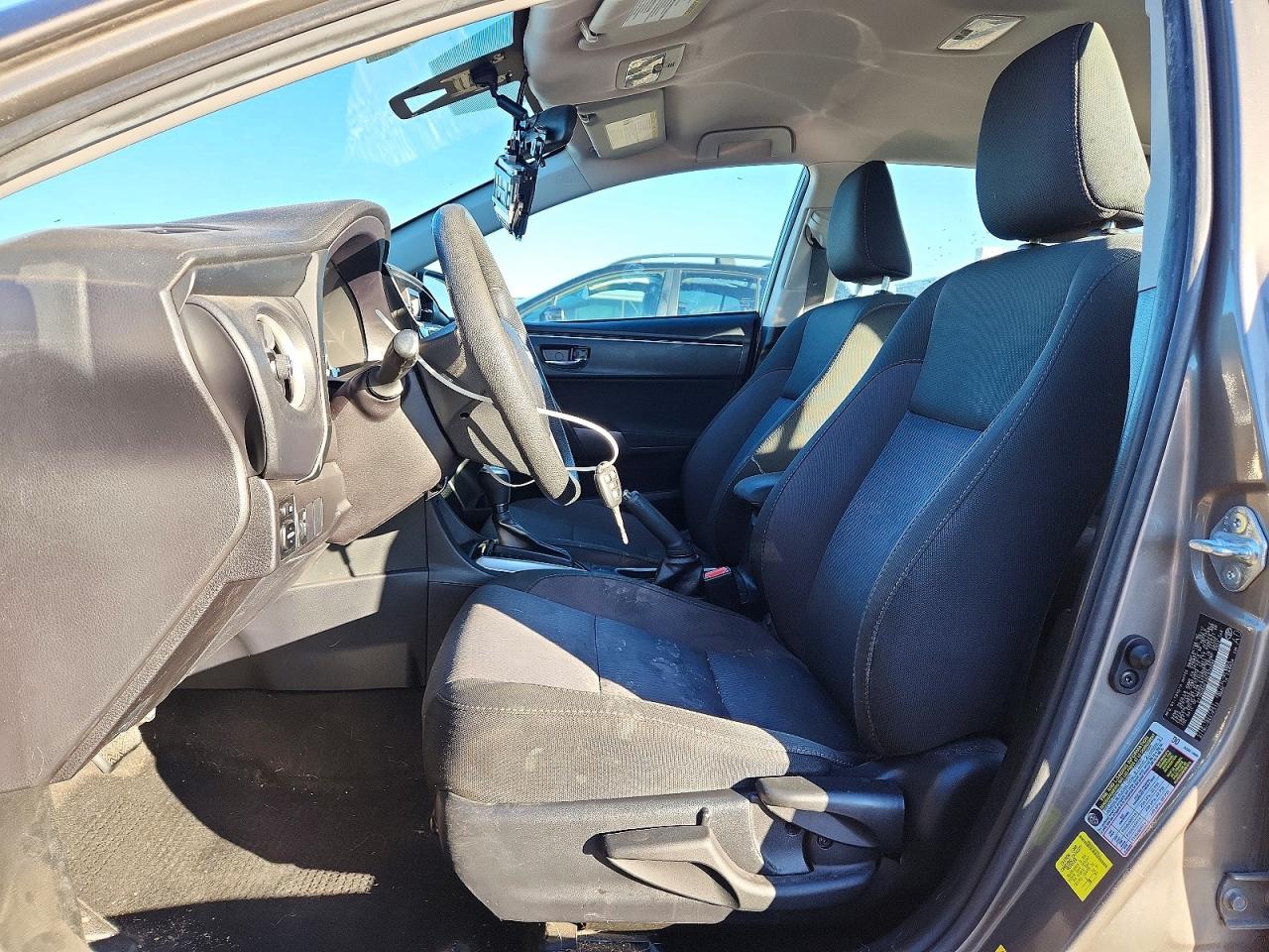 2017 TOYOTA COROLLA L photo 7