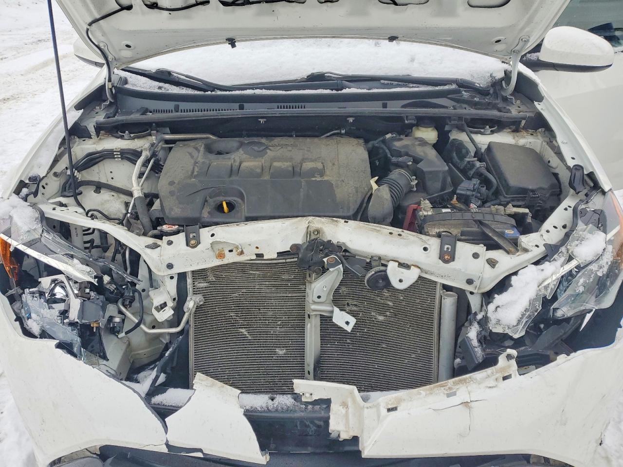 2019 TOYOTA COROLLA L photo 11
