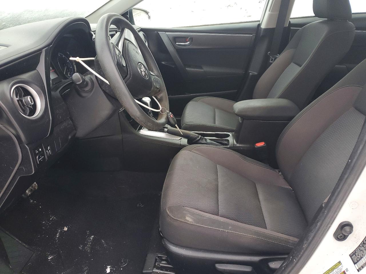 2019 TOYOTA COROLLA L photo 7