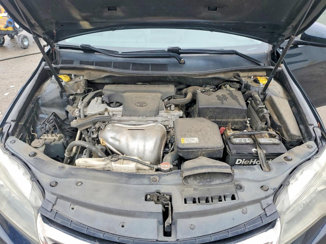 2016 TOYOTA CAMRY LE photo 11