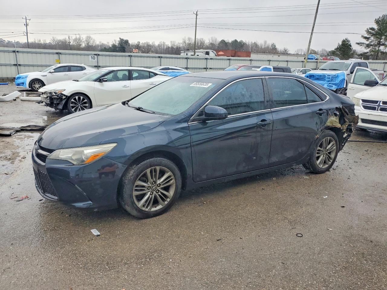 2016 TOYOTA CAMRY