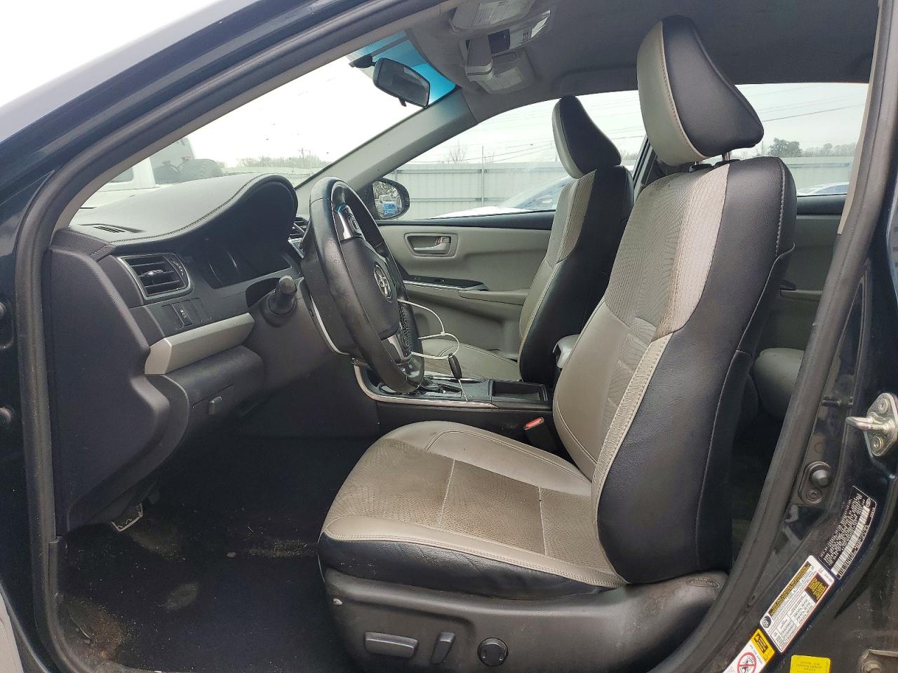 2016 TOYOTA CAMRY LE photo 7
