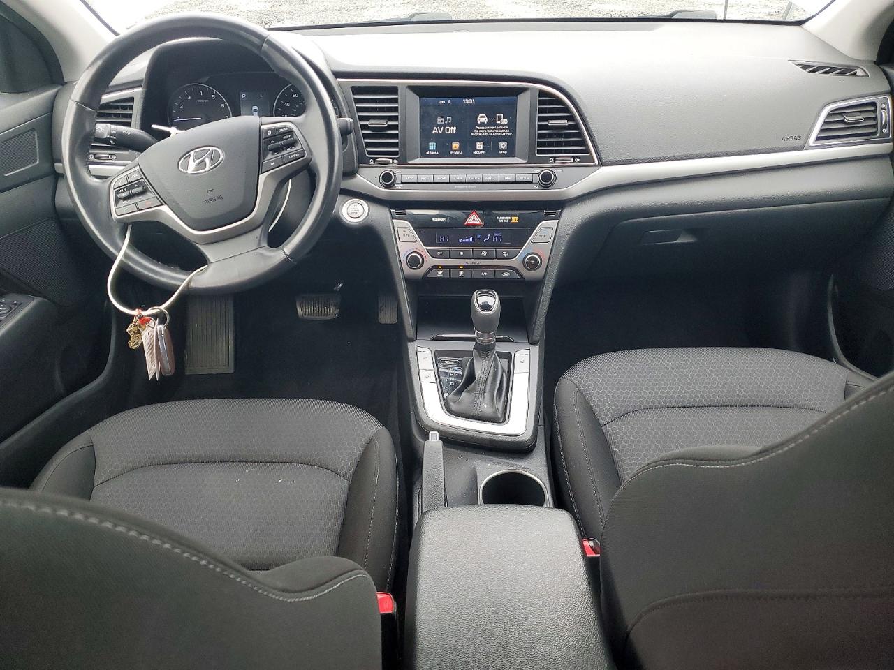 2018 HYUNDAI ELANTRA SEL photo 8
