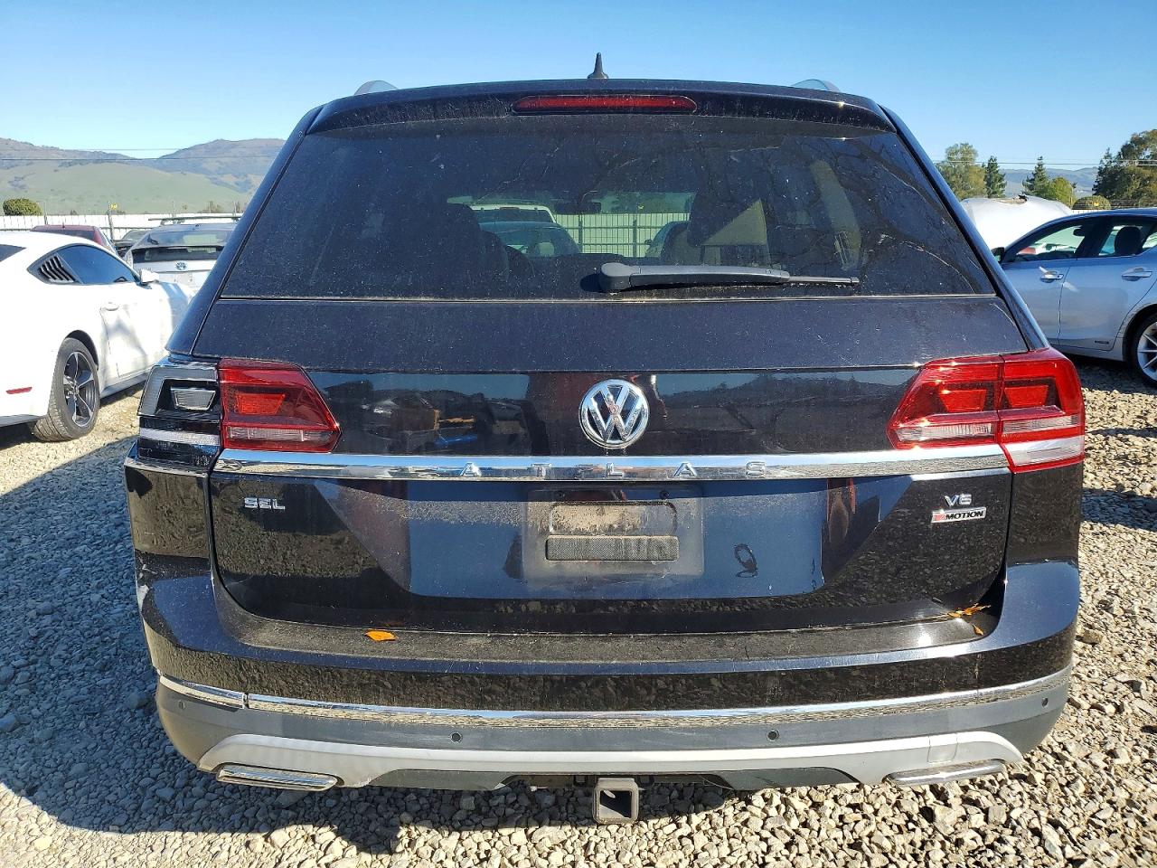 2018 VOLKSWAGEN ATLAS SEL photo 6