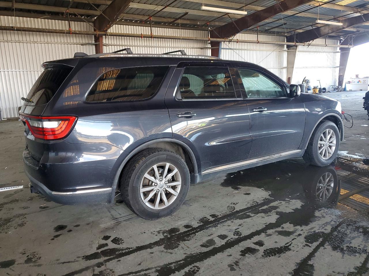 2016 DODGE DURANGO SXT photo 3