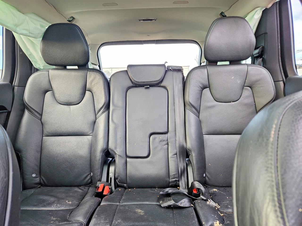 2019 VOLVO XC90 T6 MOMENTUM photo 10