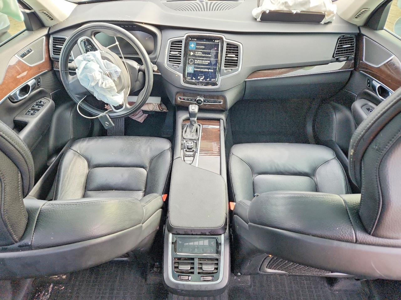 2019 VOLVO XC90 T6 MOMENTUM photo 8